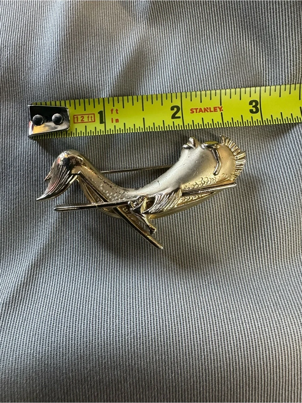 A.j.c vintage gold tone brooch relaxing sea fish on boat